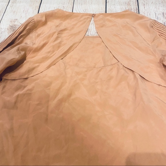 Boundary & Co. Silk Blouse - Picture 2 of 10